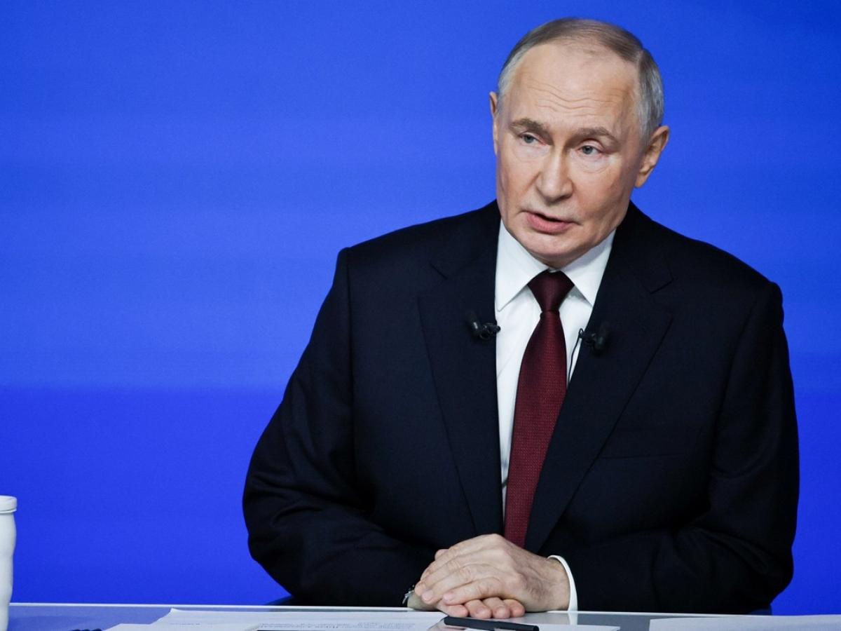 Putin Suggests Russia Could Stop Gas Supplies to Europe Immediately