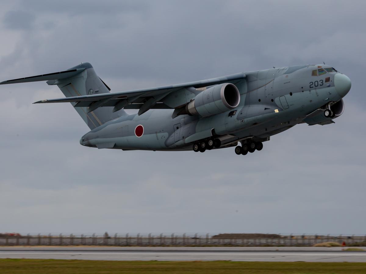 Japan Unveils Kawasaki EC-2 SOJ Electronic Warfare Aircraft in First Public Flight