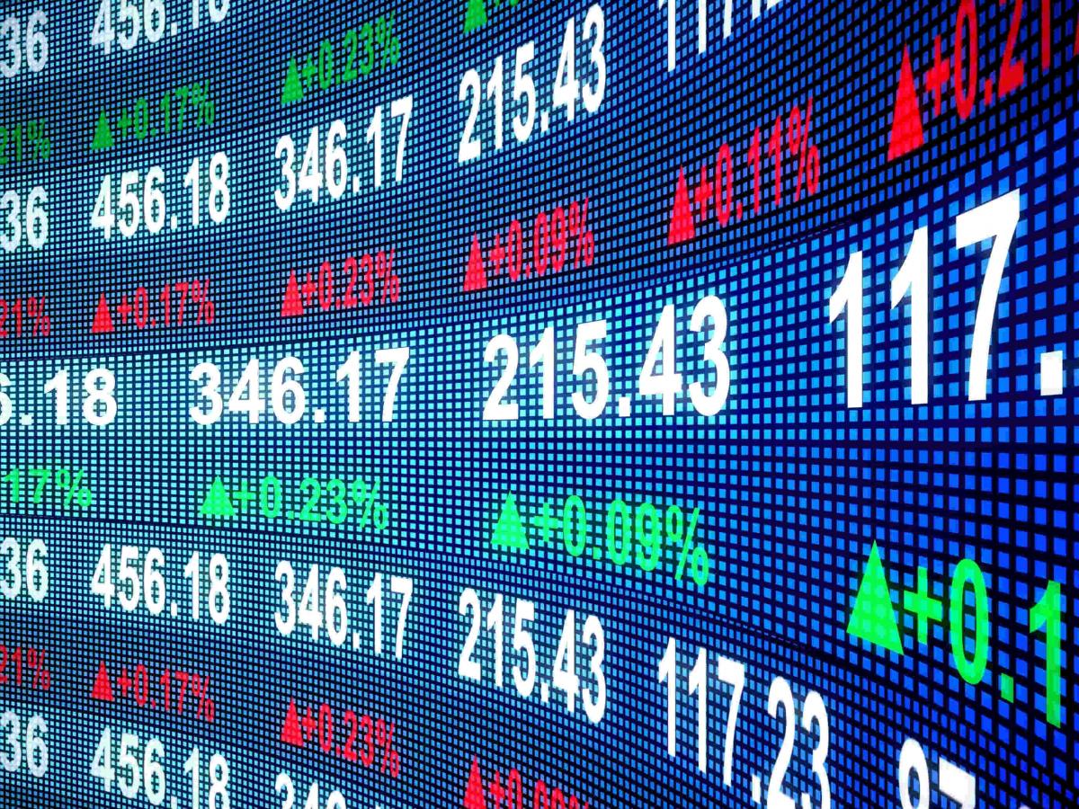 Russian Stock Market Falls After Trump Announces Pause in Iran Strikes