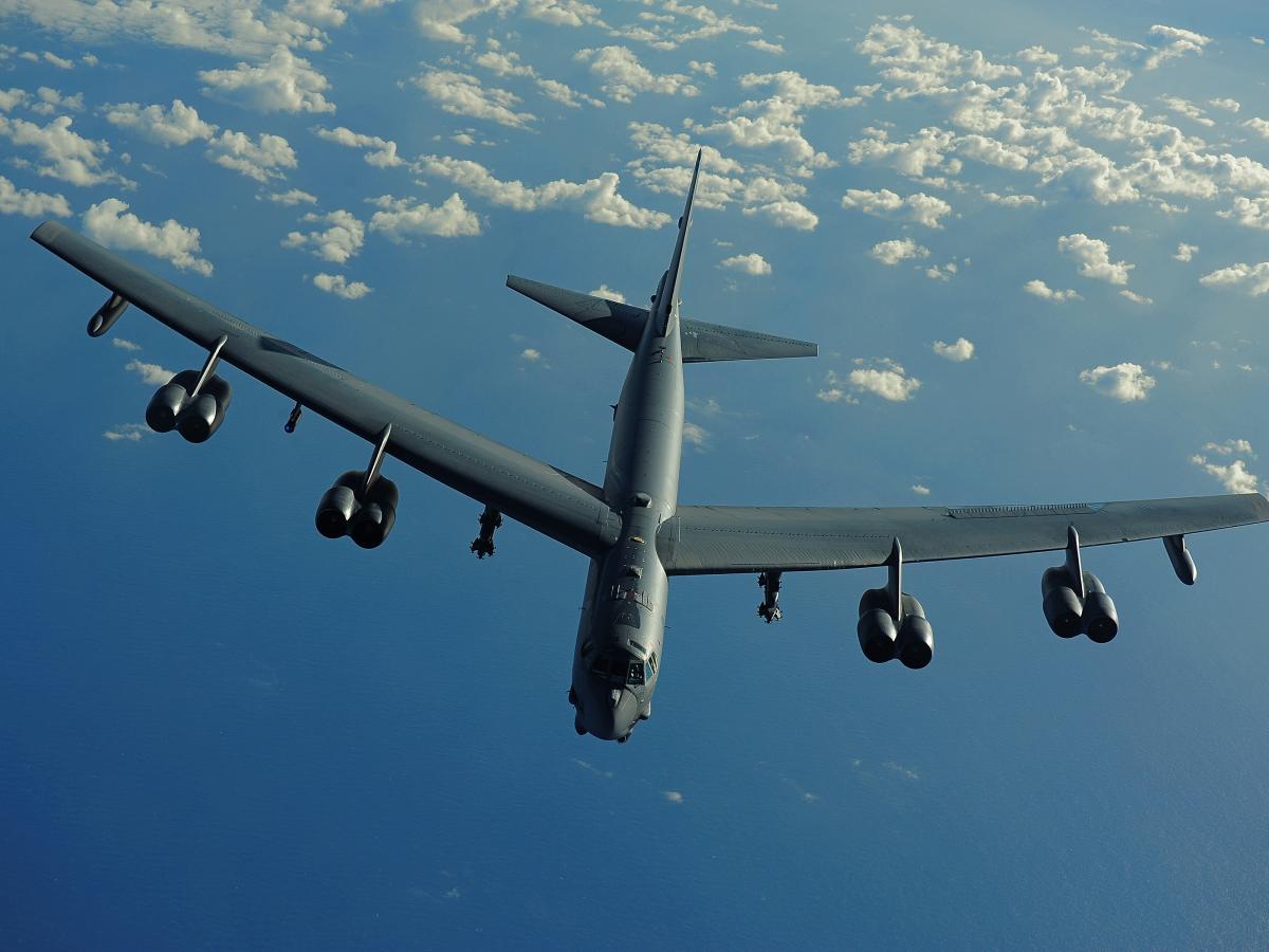 New US Nuclear Missile Designed to Strike Moscow Seen on B-52 Bomber