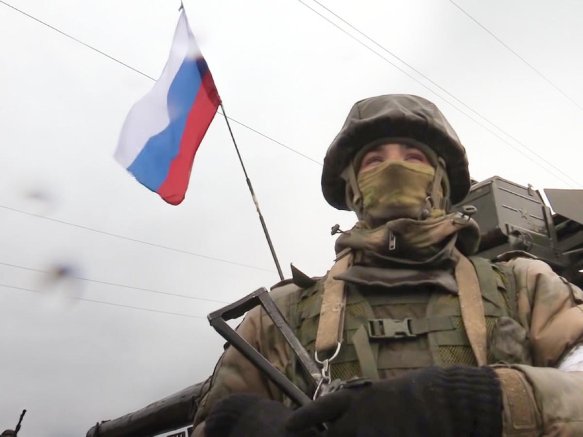 US Reporter Signs Contract with Russian Forces for Donbas Deployment