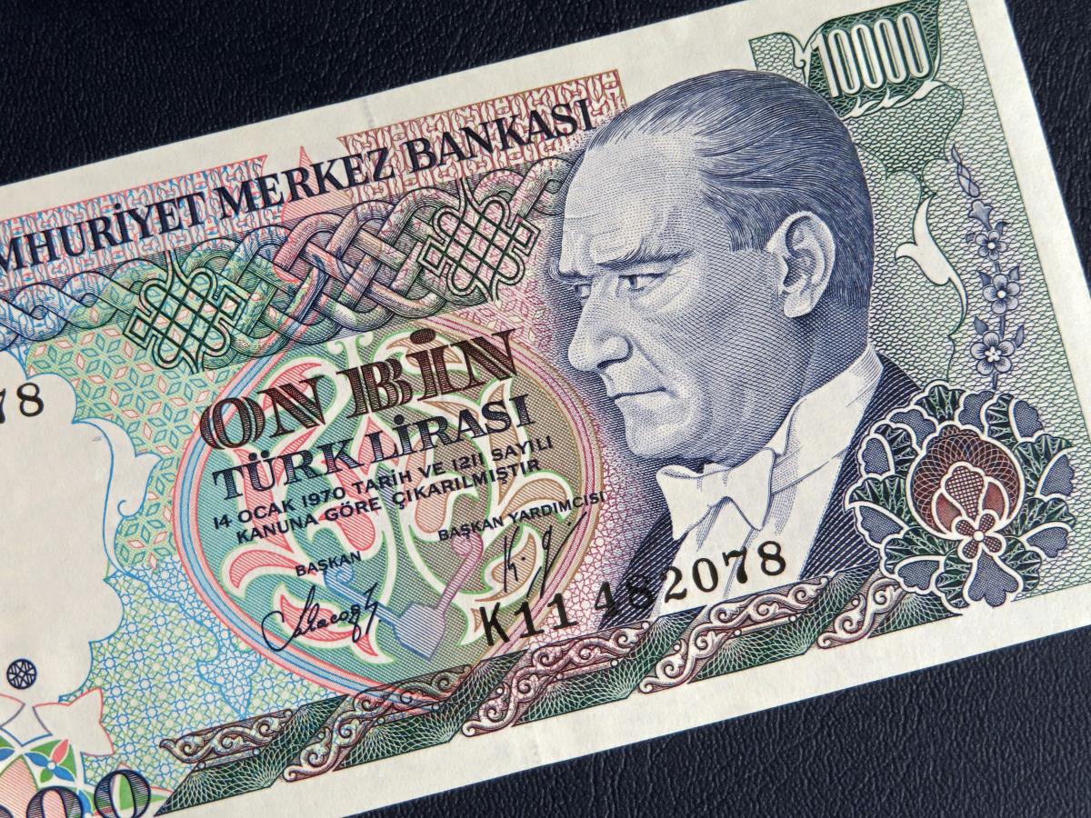 Turkey’s Central Bank Prepares Gold Sell-Off to Defend Lira Amid Iran Conflict