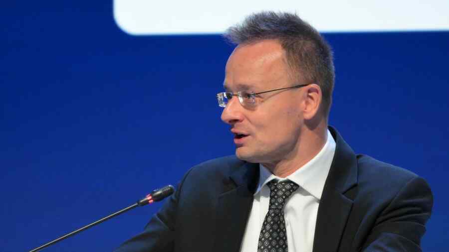 Szijjártó arrived in Russia to receive guarantees of oil and gas supplies