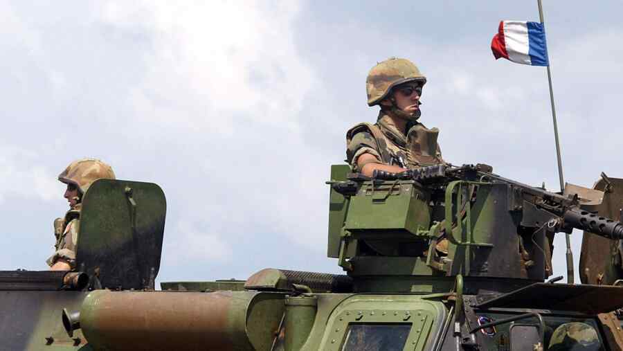 The General Staff of the French Armed Forces denied the statement about the admission of the United States to the air bases.