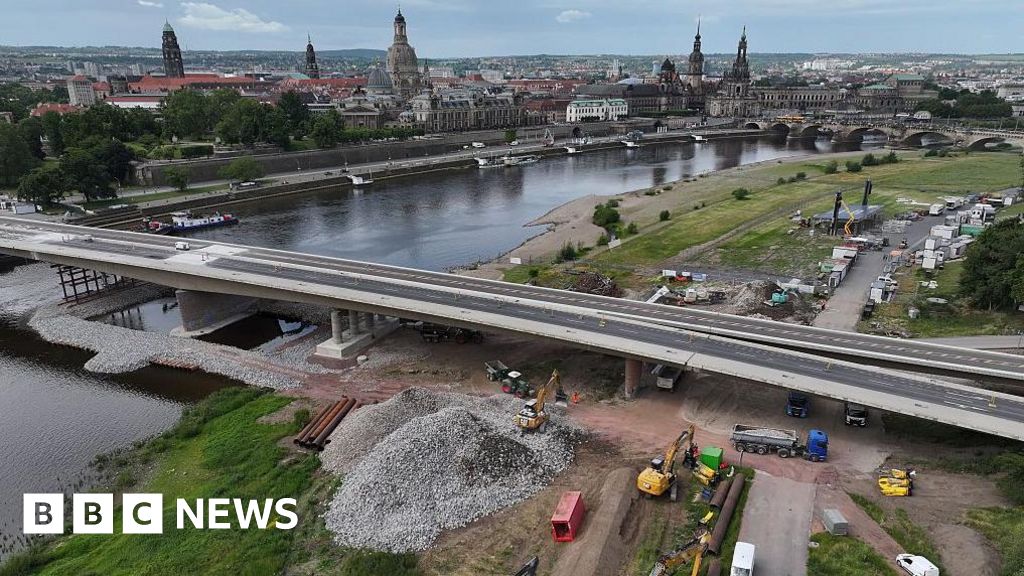 Dresden city centre to be evacuated after WW2 bomb found – BBC