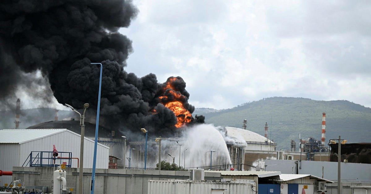 Trump Threatens to Destroy Iran’s Energy and Water Infrastructure if Talks Fail