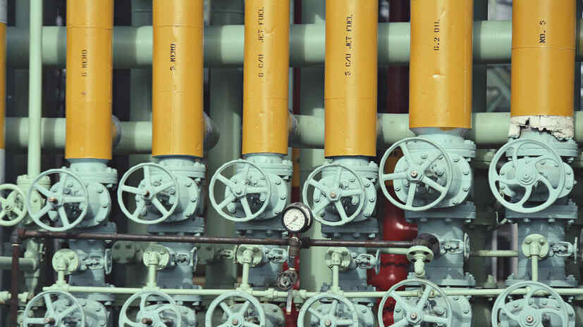 The price of gas in Europe exceeded $650 due to the closure of the Strait of Hormuz