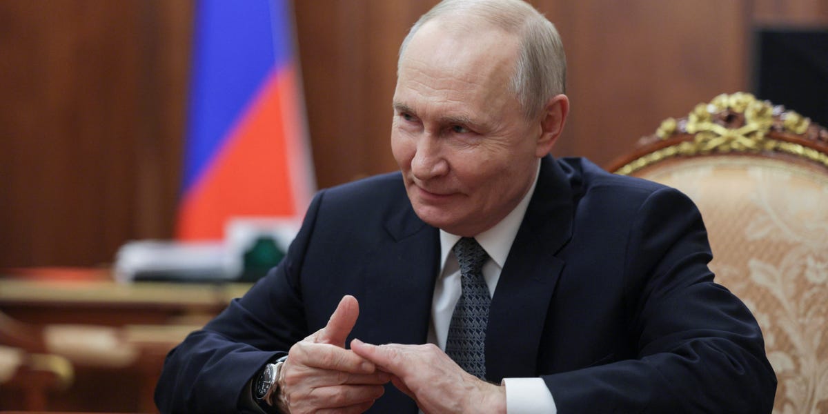 Putin Eyes Pricier Gas Markets Amid Middle East Turmoil