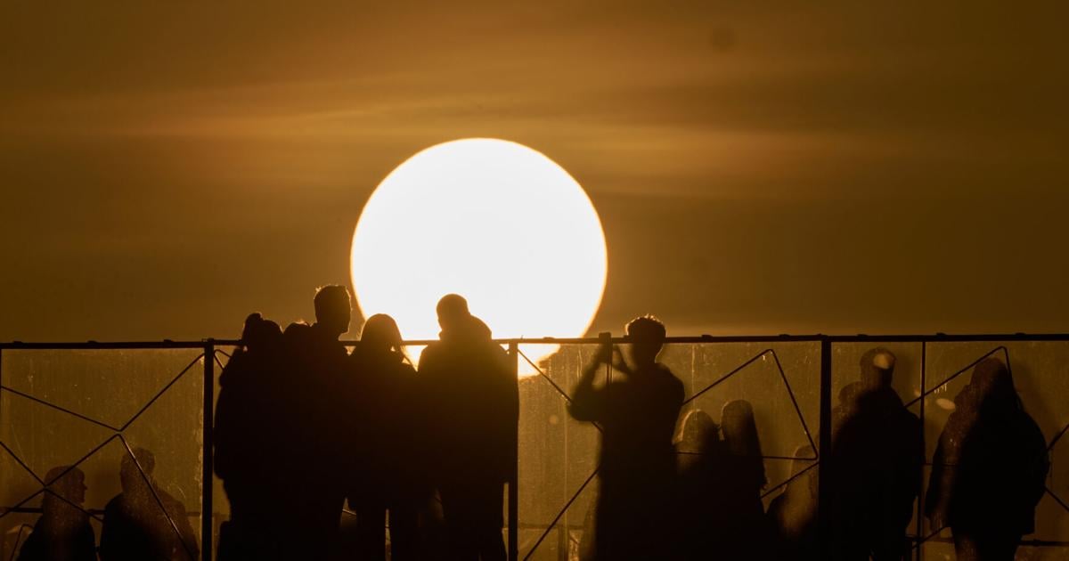 Moscow businesses struggle as Russia restricts cellphone internet services – The Derrick