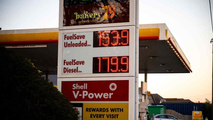 fuel rationing may be introduced in Britain
