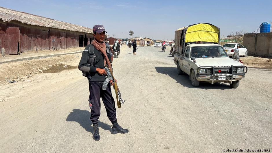 Pakistan bombs Kabul and Afghan border provinces