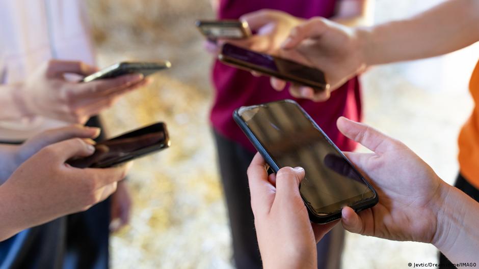 Austria plans to ban social media for under-14s