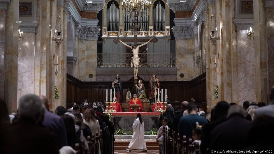 Israeli police block Catholic leaders from Palm Sunday Mass