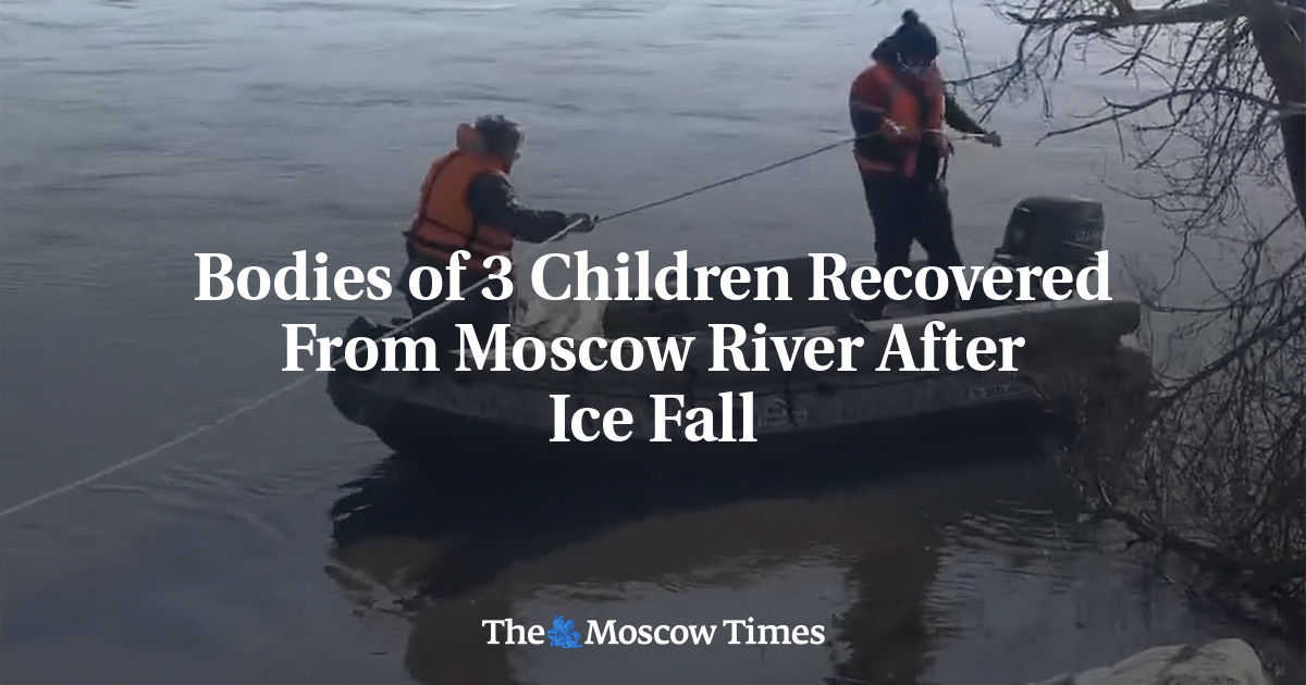 Bodies of 3 Children Recovered From Moscow River After Ice Fall