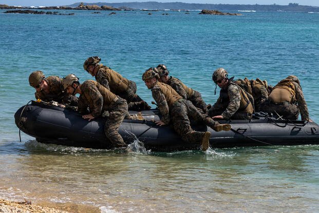 How US Sending of Marines to Strait of Hormuz Signals Posture Shift