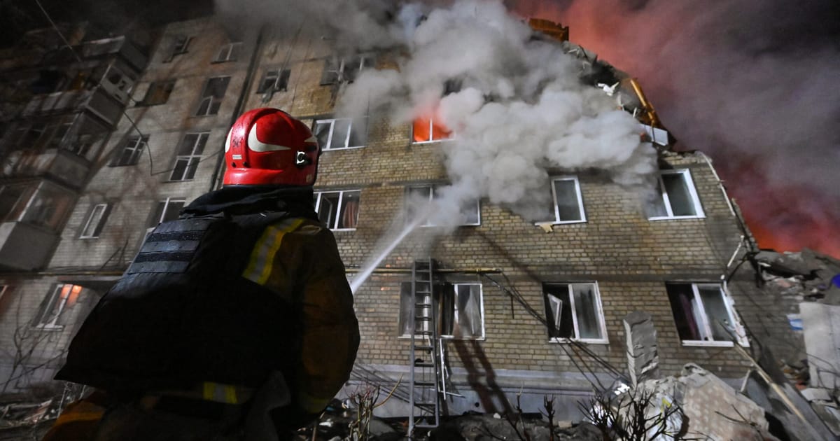 Russian strike on Ukraine apartment block kills 7 in Kharkiv – POLITICO