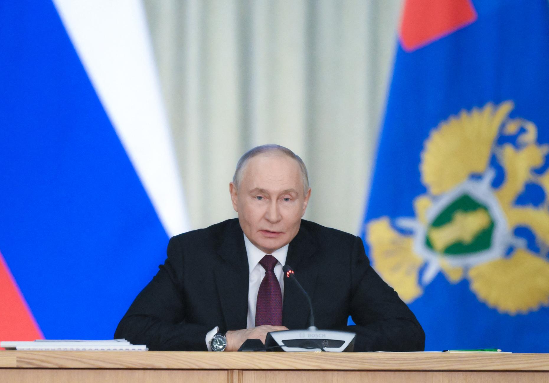 How Russia is Benefitting from the Iran War; MTA Update: Lawsuits; McKay Coppins' Year of Sports Betting; 'Friction-Maxxing' – WNYC