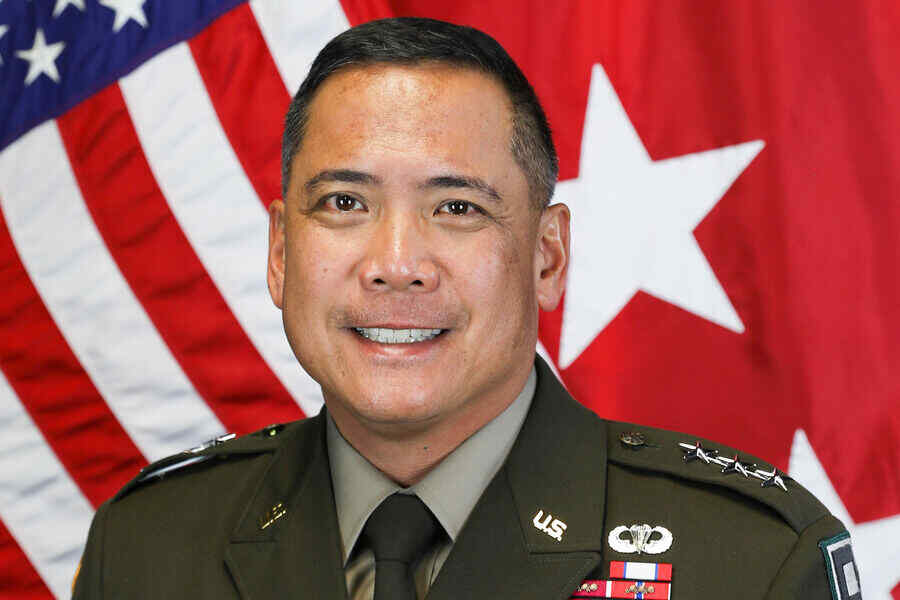 US General forgot secret documents on train during visit to Kiev