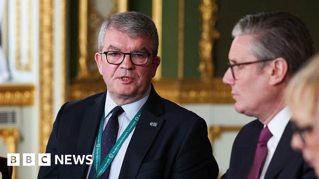 Border security chief to step down after 18 months in the job – BBC