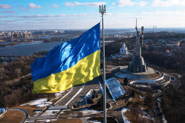 Ukraine will run out of funds to continue military operations in June – Bloomberg