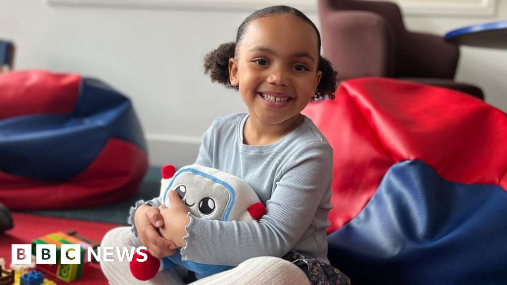 AI toys for young children need tighter rules, researchers warn – BBC