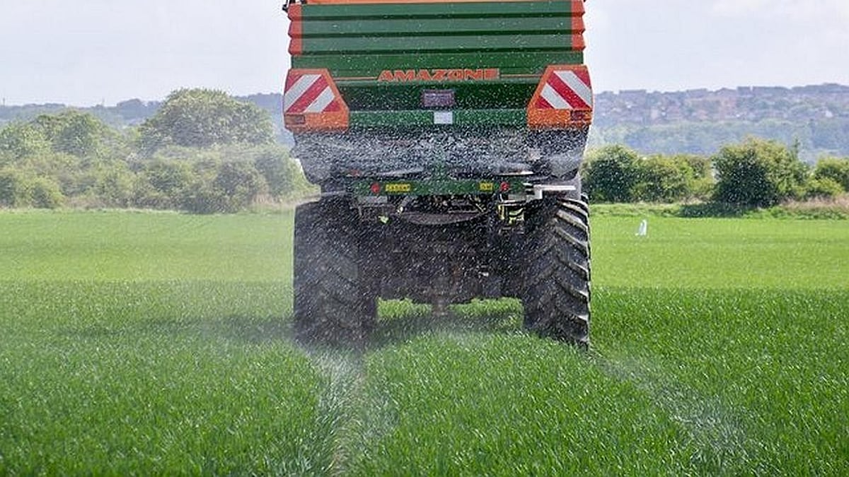 Hormuz Blockade Risk Pushes India to Hunt Fertilizer Supplies from China, Russia, Canada – Outlook Business