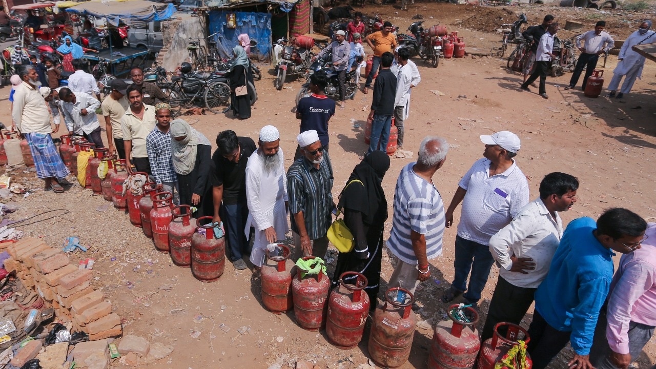 Government sources fuel from US, Australia and Russia as LPG shortage worsens