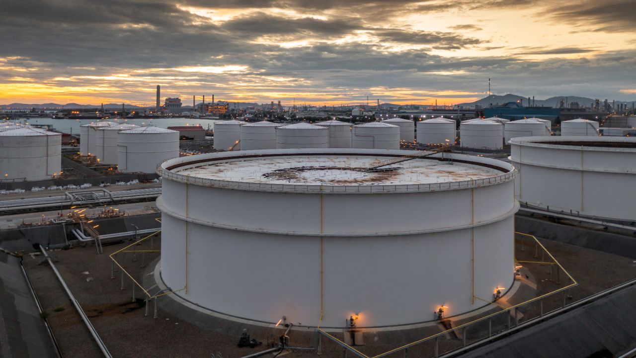 Russia’s fossil fuel income rises as prices strengthen – TVP World