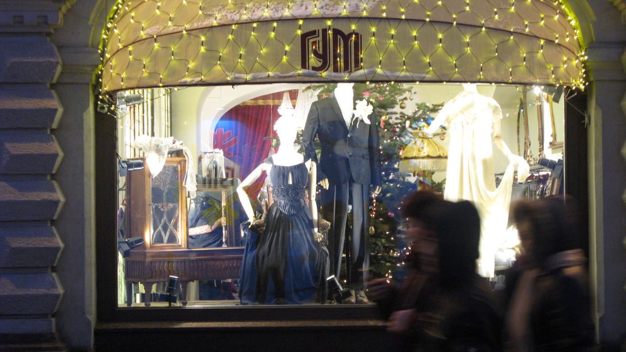 Is this French luxury brand eyeing a return to Russia? – TVP World