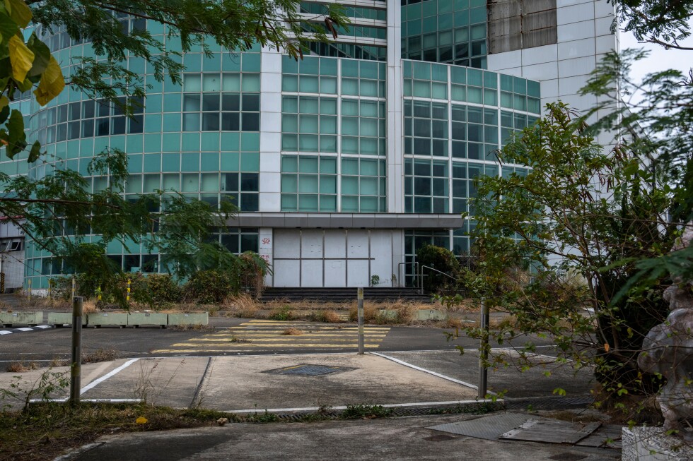 Hong Kong bookstore staff reportedly arrested for selling Jimmy Lai’s biography