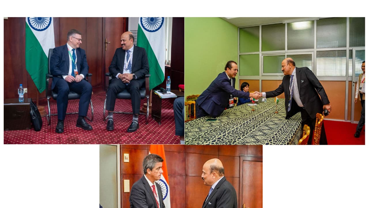 India discusses trade with Russia, Peru on sidelines of WTO conference