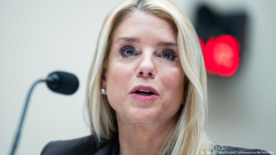 Trump removes Attorney General Pam Bondi